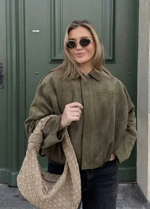 Elegancka luźna kurtka zamszowa