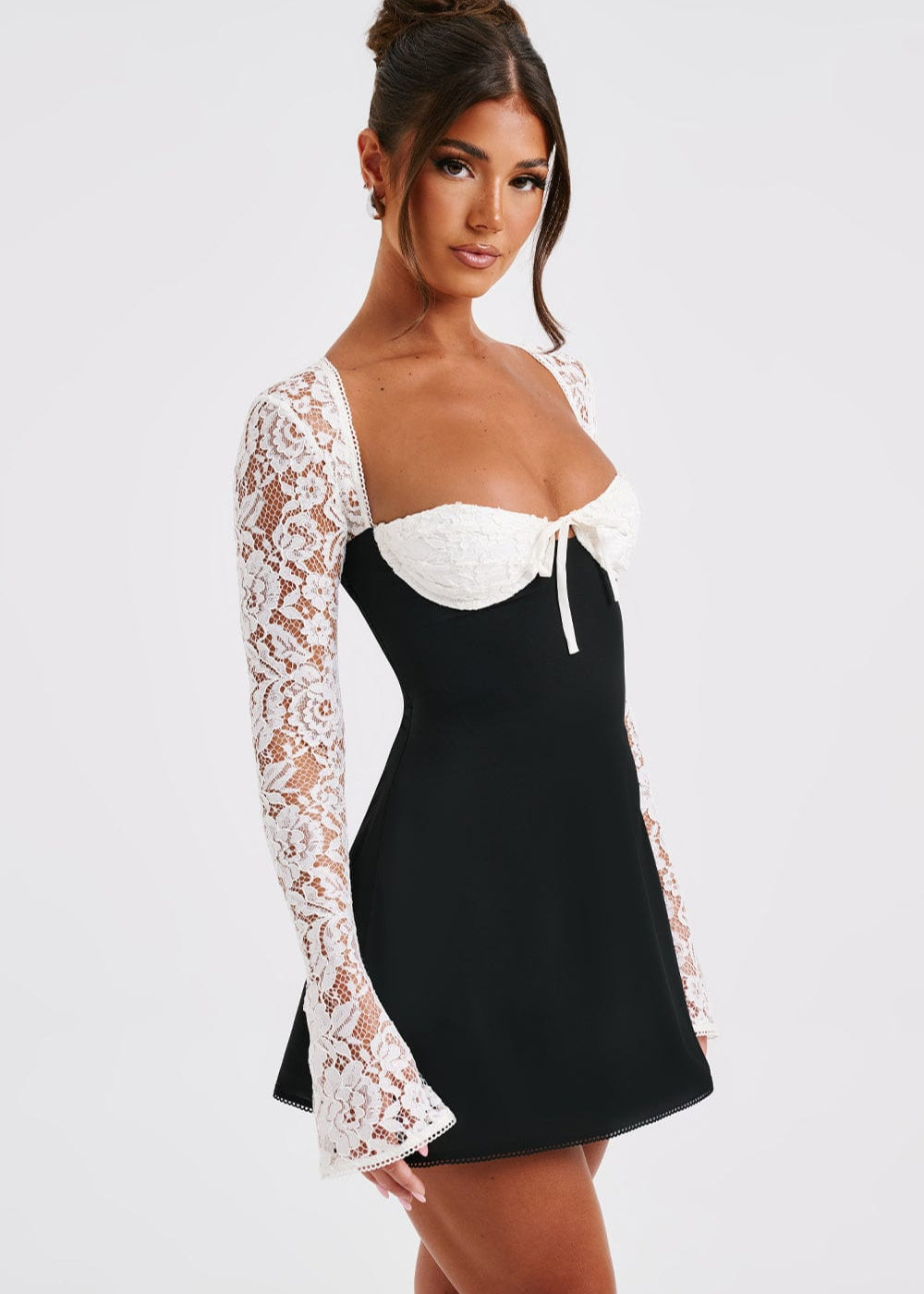 Sabina | Sukienka mini – czarno-biała