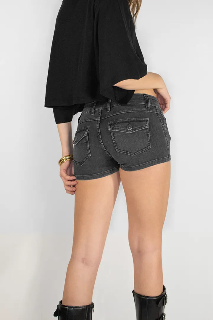 Szorty jeansowe slim fit z niskim stanem